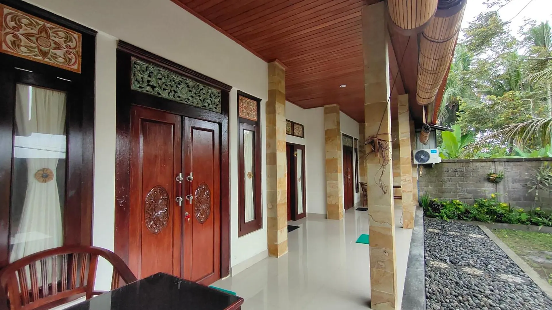 Molog Guest House Ubud   Ubud (Bali)